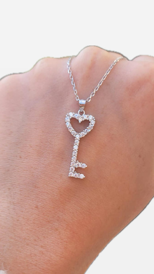 Heart keychaine necklace with stones